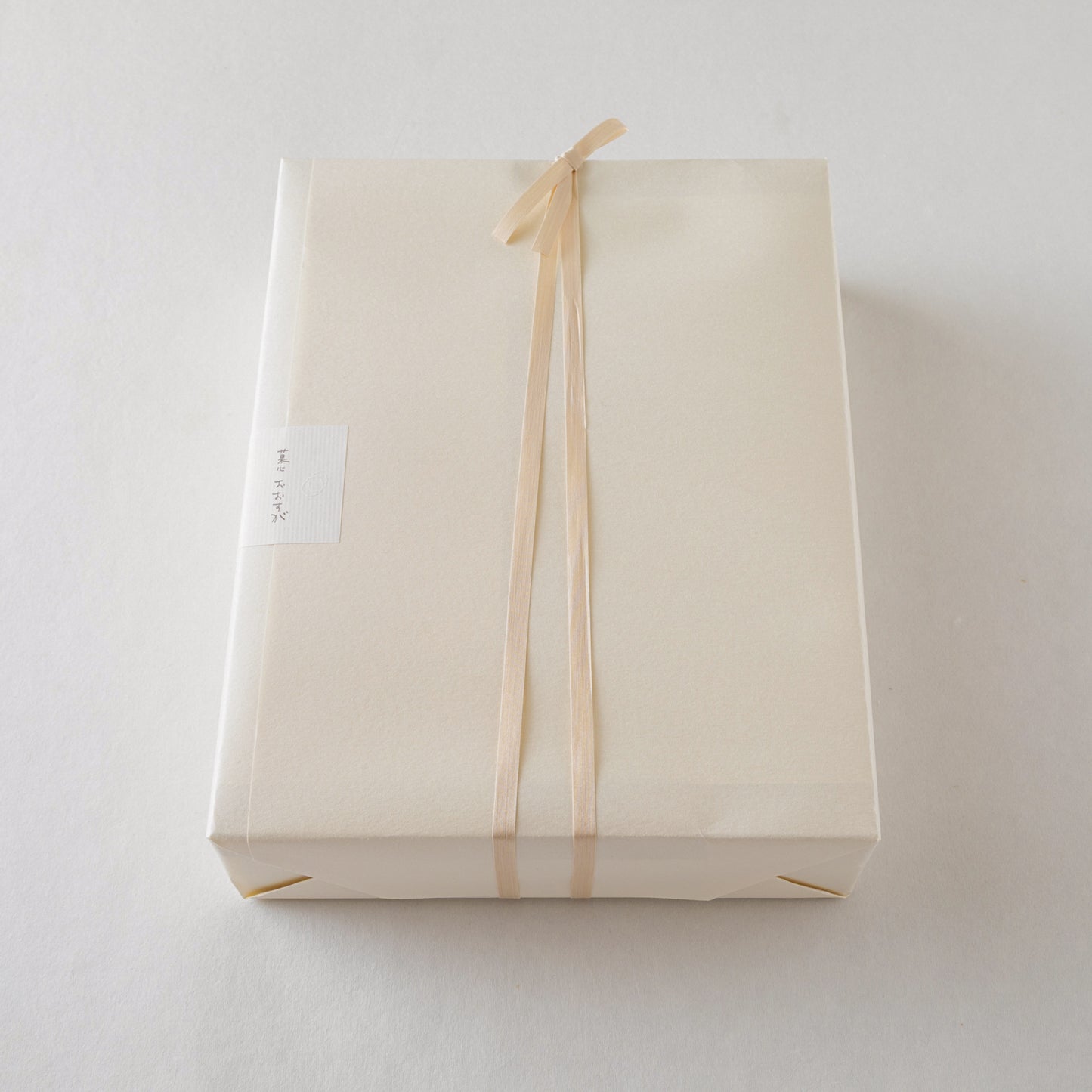 商品の詰め合せをお選びいただけるギフト箱