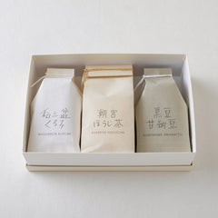 和三盆くるみ 1袋 ・ 黒豆甘納豆 1袋 ・ tea ほうじ茶 1袋(化粧箱入)