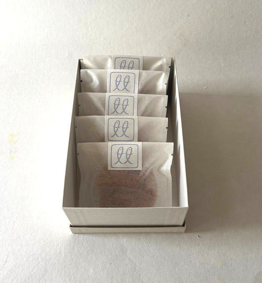 双鮎5個入（化粧箱入）