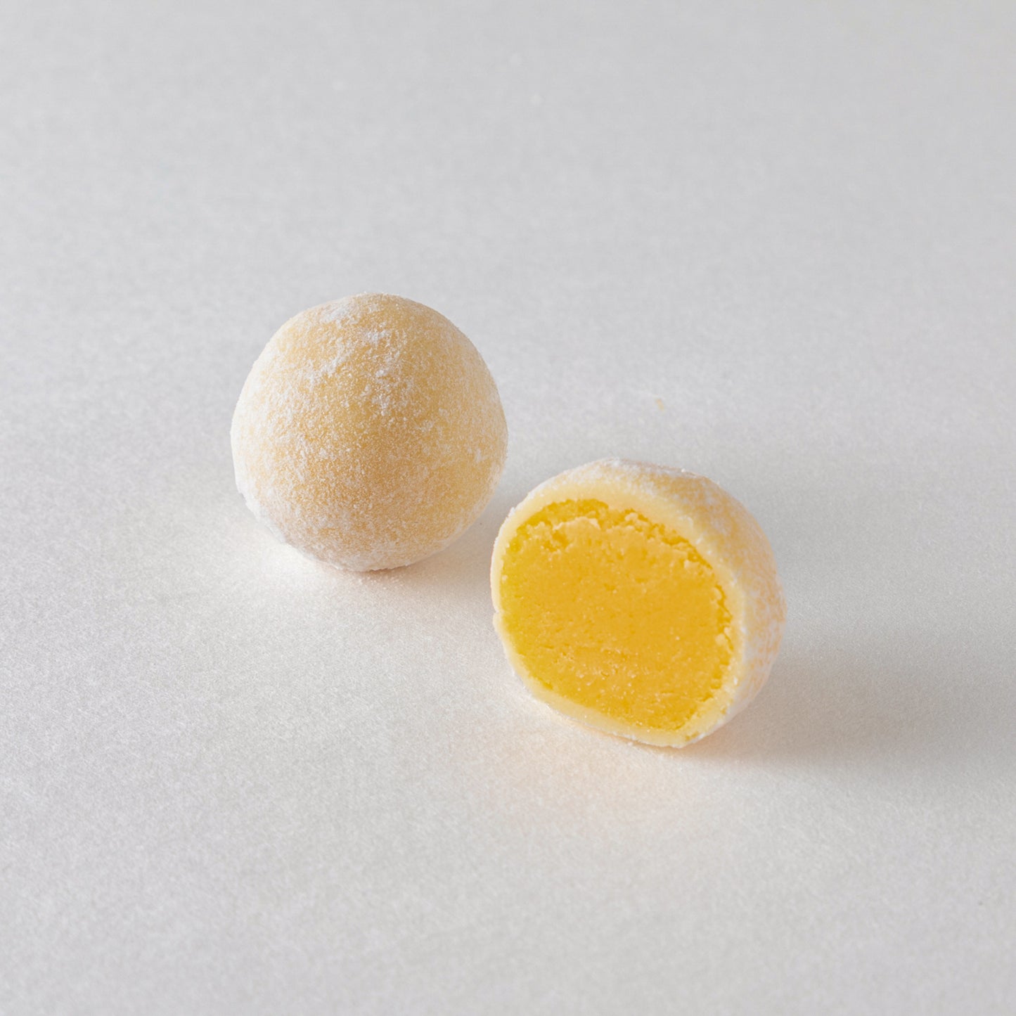 沙羅 10個 ・ 花椿 5個（専用箱入）