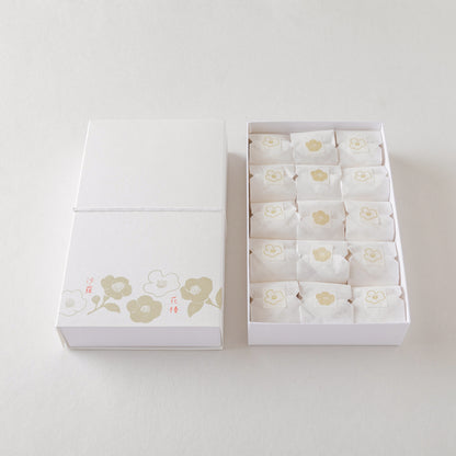 沙羅 10個 ・ 花椿 5個（専用箱入）